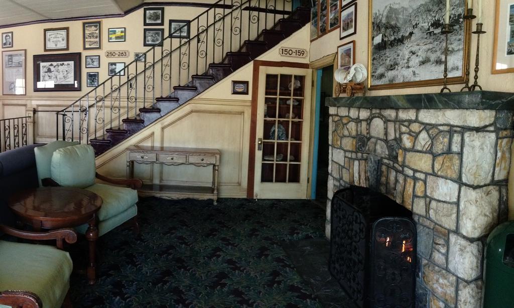 לון פיין Historic Dow Hotel מראה חיצוני תמונה